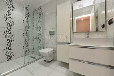 Двухуровневая квартира 2+1 с выходом в сад в Кестеле с мебелью фото 15