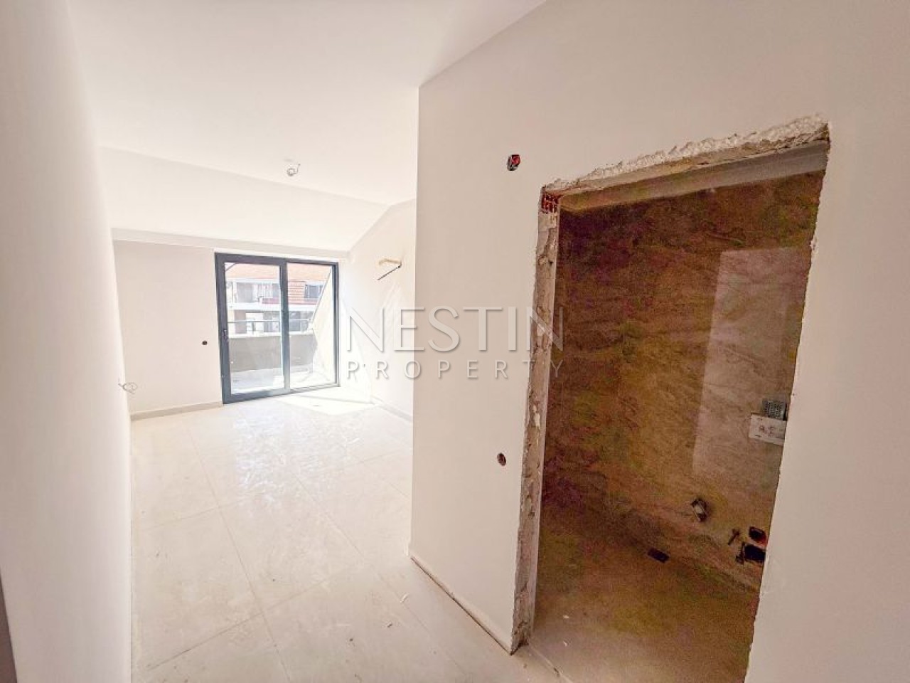 Hовый жилой комплекс на стадии строительства в центре Алании в районе Чиплаклы в 2800 метрах от Cредиземного моря. фото 22