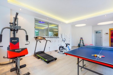 Просторная квартира 1+1 в новом комплексе в 250 м от моря в Махмутларе фото 2