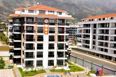 Квартира 2+1 с новой мебелью в районе Кестель в 100 метрах от моря фото 2