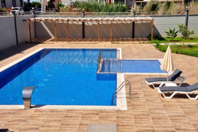 Квартира 2+1 с новой мебелью в районе Кестель в 100 метрах от моря фото 6