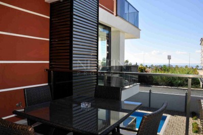 Квартира 2+1 с новой мебелью в районе Кестель в 100 метрах от моря фото 24