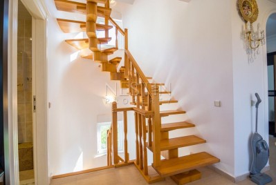 Вилла 4+1 с великолепным панорамным видом на море в районе Каргыджак фото 14