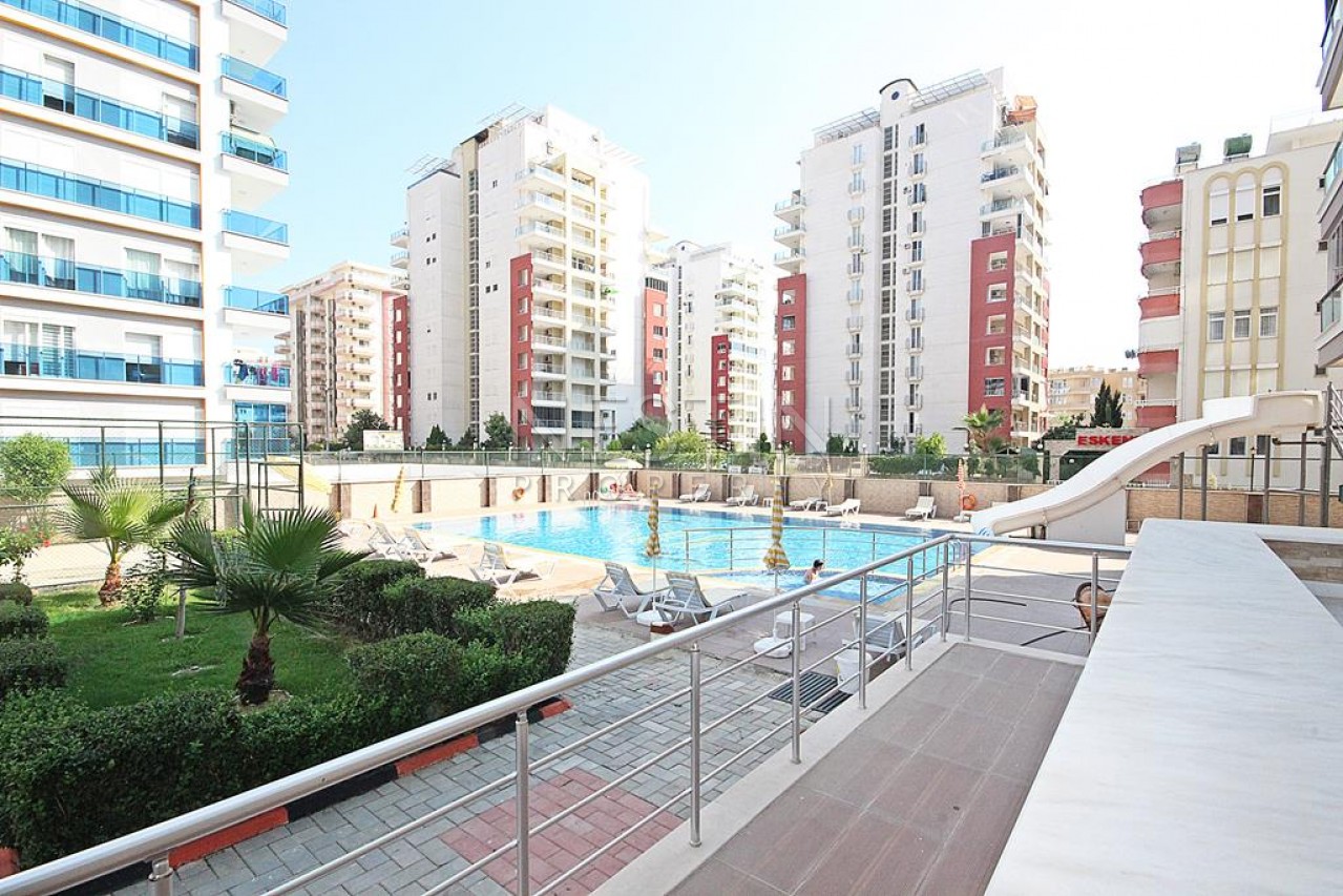 Пентхаус 3+1 с мебелью с видом на море в резиденции в центре Махмутлара фото 3