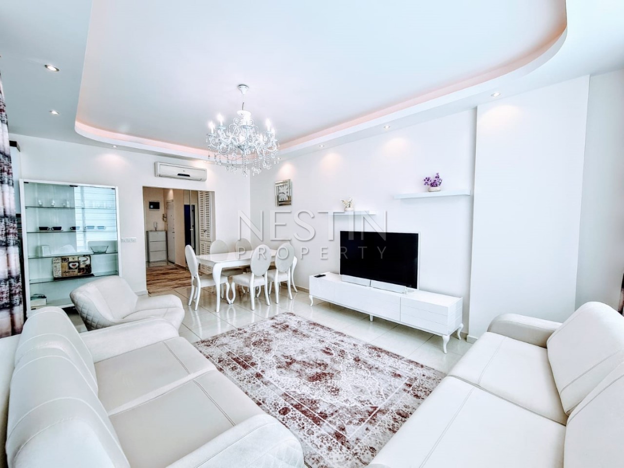 Большая квартира 2+1 с новой мебелью в роскошной резиденции в Махмутларе фото 1