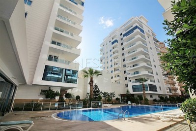 Большая светлая квартира 2+1 на проспекте Барбаросса в хорошем комплексе в Махмутларе фото 2