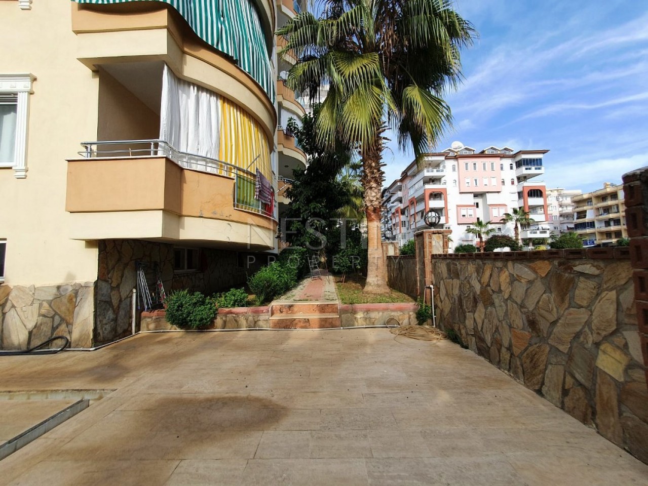 Квартира 2+1 с мебелью в районе вторничного рынка в Махмутларе фото 3