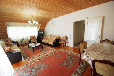 Просторный дублекс 5+1 с оригинальным ремонтом в районе Кестель фото 1