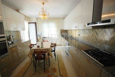 Просторный дублекс 5+1 с оригинальным ремонтом в районе Кестель фото 6