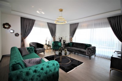 Просторный двухэтажный пентхаус 4+1 с панорамным видом на море в Махмутларе фото 3