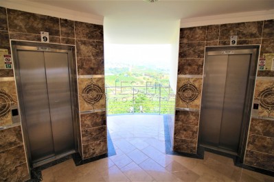 Просторный двухэтажный пентхаус 4+1 с панорамным видом на море в Махмутларе фото 16