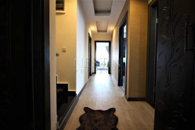 Просторный двухэтажный пентхаус 4+1 с панорамным видом на море в Махмутларе фото 17