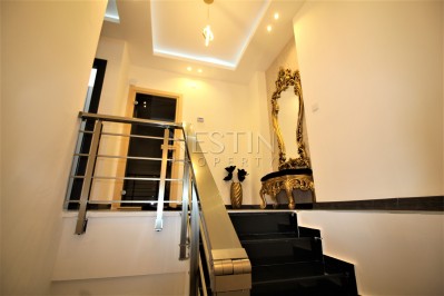 Просторный двухэтажный пентхаус 4+1 с панорамным видом на море в Махмутларе фото 19