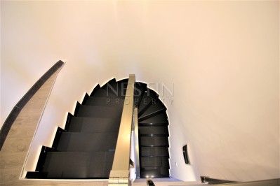 Просторный двухэтажный пентхаус 4+1 с панорамным видом на море в Махмутларе фото 20