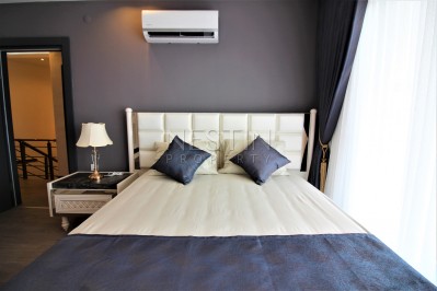 Просторный двухэтажный пентхаус 4+1 с панорамным видом на море в Махмутларе фото 35