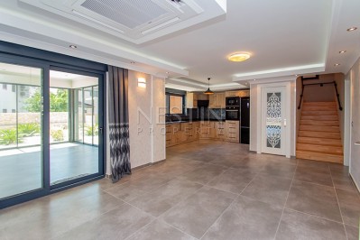 Роскошная вилла 4+1 с видом на Средиземное море в центре Аланьи фото 6