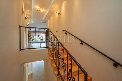 Роскошная вилла 4+1 с видом на Средиземное море в центре Аланьи фото 15