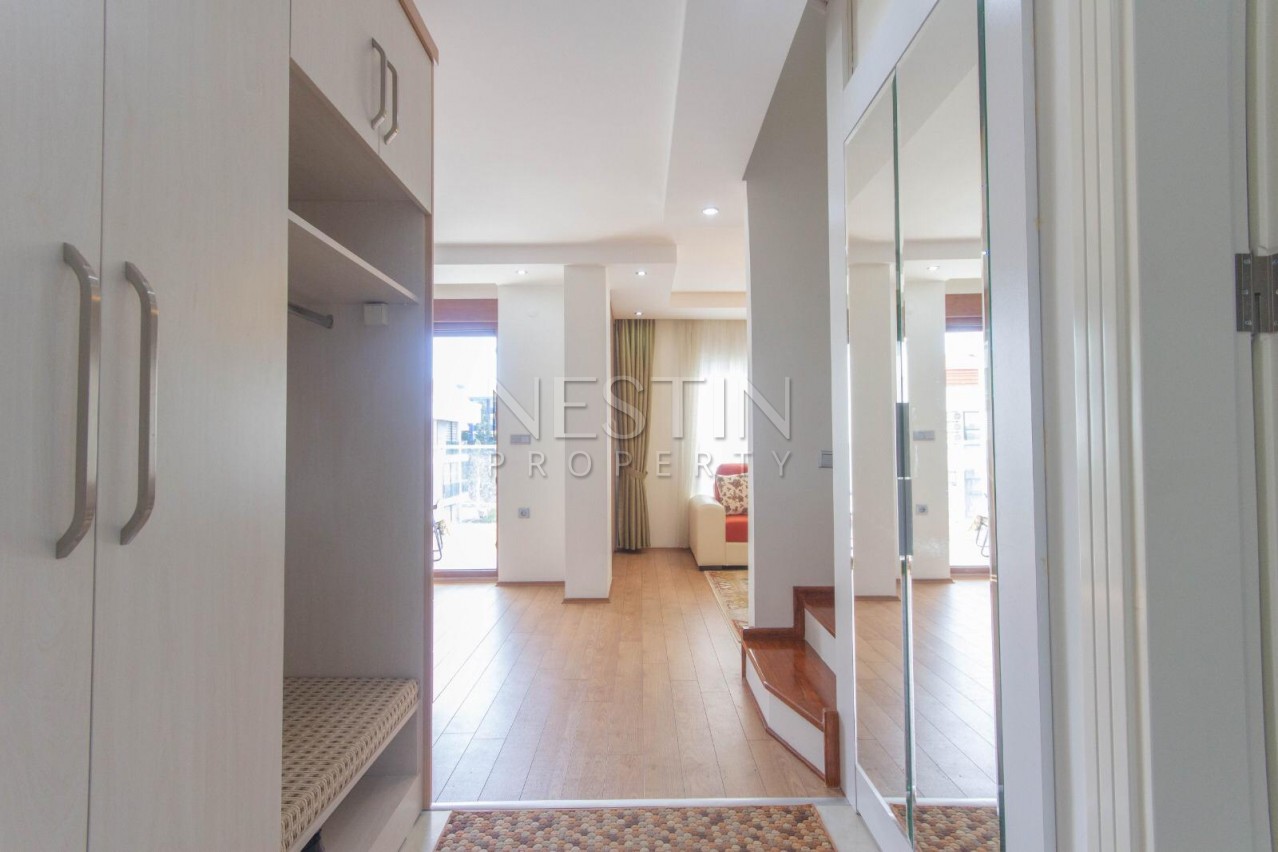 Пентхаус 2+1 в 200 м от пляжа Клеопатры в центре города фото 3