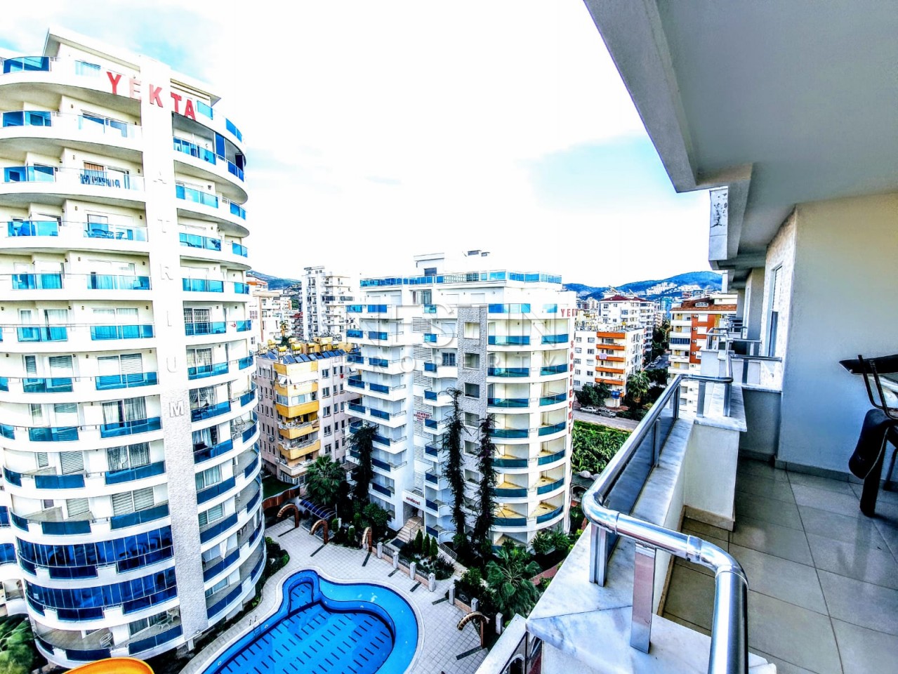 Очень большой пентхаус 5+1 с видом на горы в Махмутларе фото 20