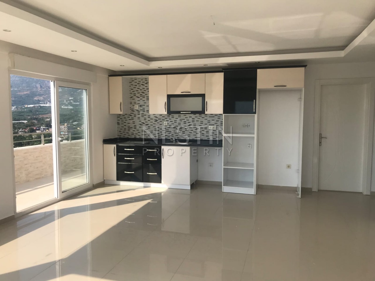 Просторный пенхаус 3+1 с видом на море в центре Махмутлара фото 12