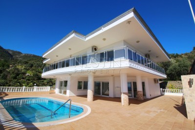 Вилла 6+1 класса Люкс с бассейном в районе Джикджилли фото 1