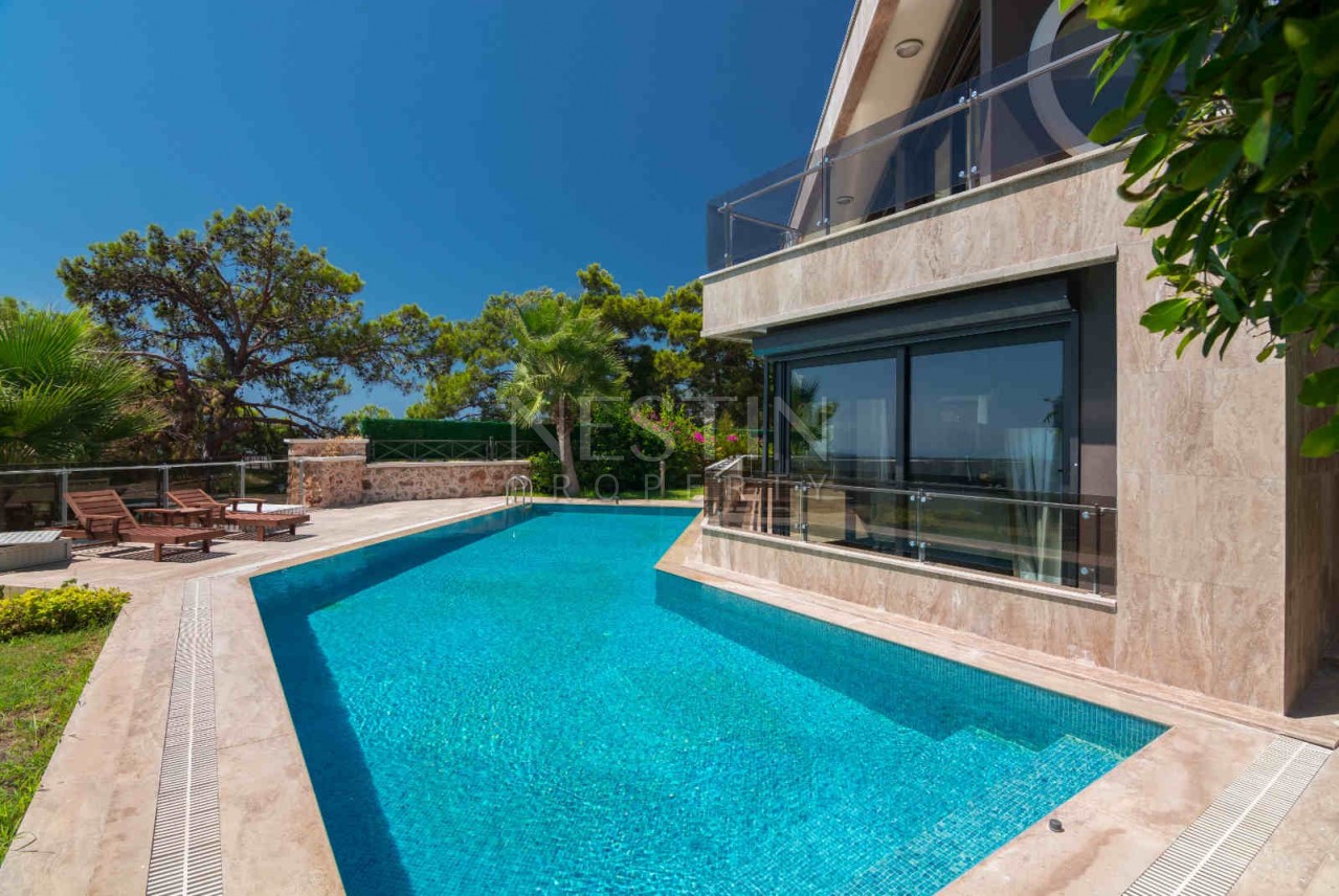 Роскошная дизайнерская вилла 4+2 с бассейном в районе Бекташ фото 13