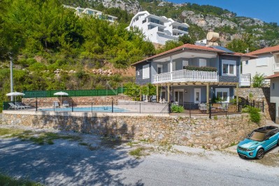 Вилла класса люкс 4+1 в центре Алании фото 3