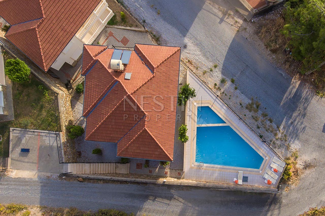 Вилла класса люкс 4+1 в центре Алании фото 7