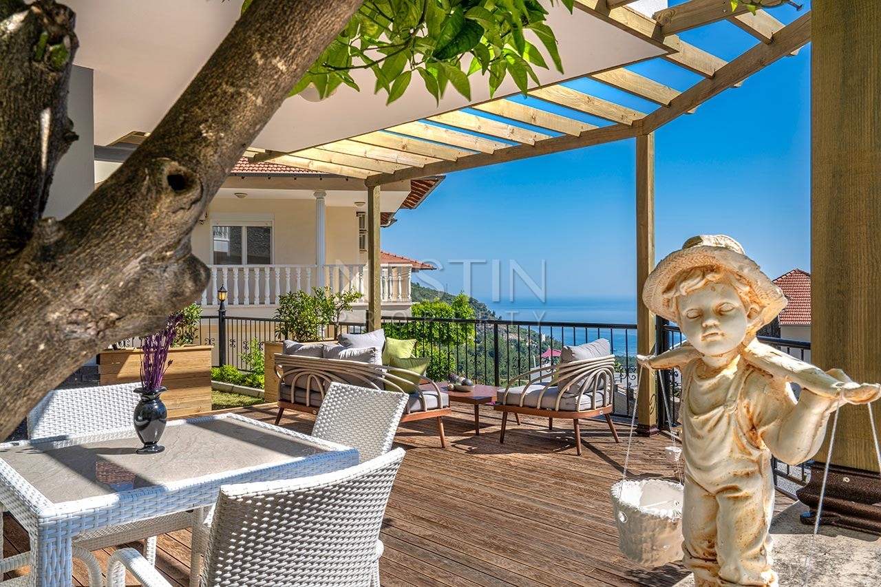 Вилла класса люкс 4+1 в центре Алании фото 14