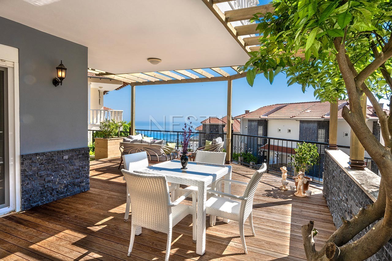 Вилла класса люкс 4+1 в центре Алании фото 15