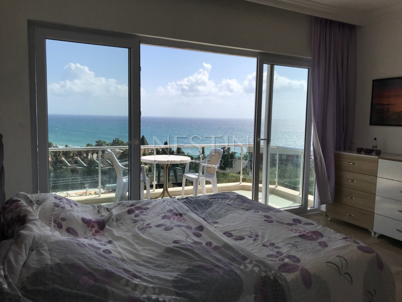 Панорамный таунхаус 4+1 с видом на море в районе Конаклы фото 16