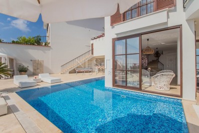 Роскошная вилла 5+2 с бассейном в районе Бекташ фото 2