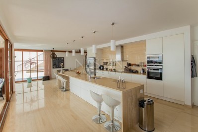 Роскошная вилла 5+2 с бассейном в районе Бекташ фото 23