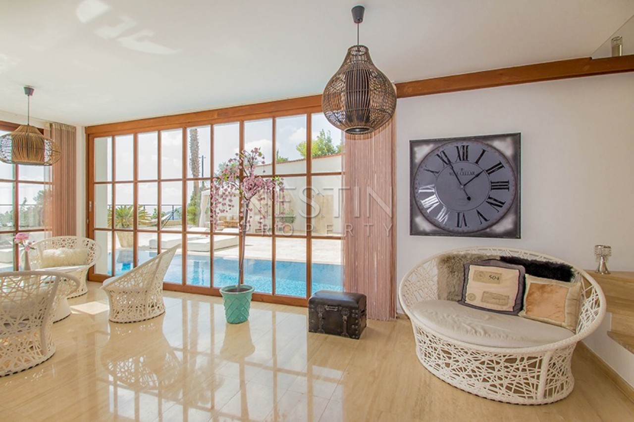 Роскошная вилла 5+2 с бассейном в районе Бекташ фото 24