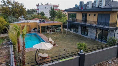 Просторная двухэтажная вилла с бассейном в элитном районе Дошемеалты фото 2