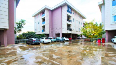 Светлая квартира в доме с инфраструктурой и большим садом в Коньяалты фото 2