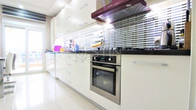 Светлая квартира в доме с инфраструктурой и большим садом в Коньяалты фото 13