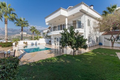 Уютная вилла 3+2 с бассейном и видом на море в Каргыджаке фото 3