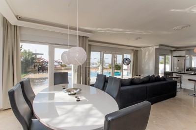 Уютная вилла 3+2 с бассейном и видом на море в Каргыджаке фото 25