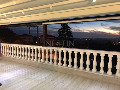 Очень большая вилла 7+1 с бассейном в районе Тепе фото 11