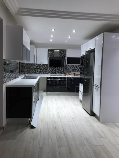 Очень большая вилла 7+1 с бассейном в районе Тепе фото 16