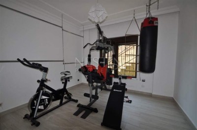 Очень большая вилла 7+1 с бассейном в районе Тепе фото 25