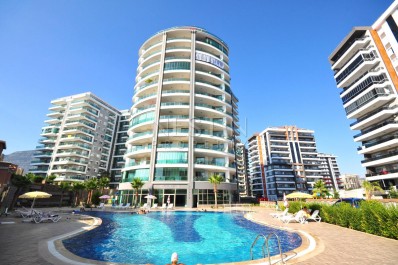 Большая квартира 1+1 в новом комплексе в Махмутларе фото 1