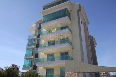 Просторная квартира 2+1 в новой резиденции в районе Кестель фото 1