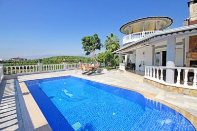 Стильная вилла 3+1 с бассейном в районе Махмутлар фото 2