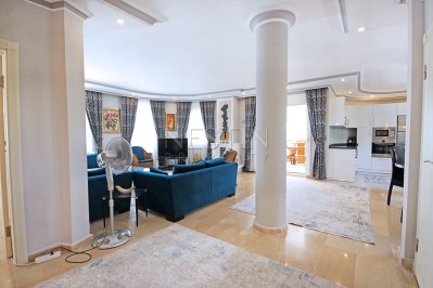 Красивая вилла 3+1 с бассейном в районе Каргыджак фото 2