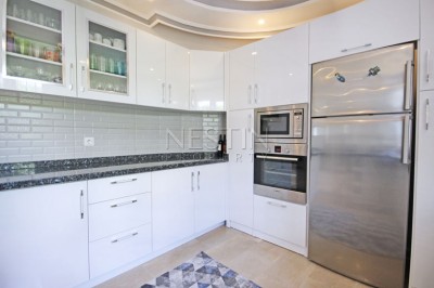 Красивая вилла 3+1 с бассейном в районе Каргыджак фото 13