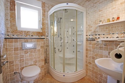 Красивая вилла 3+1 с бассейном в районе Каргыджак фото 19