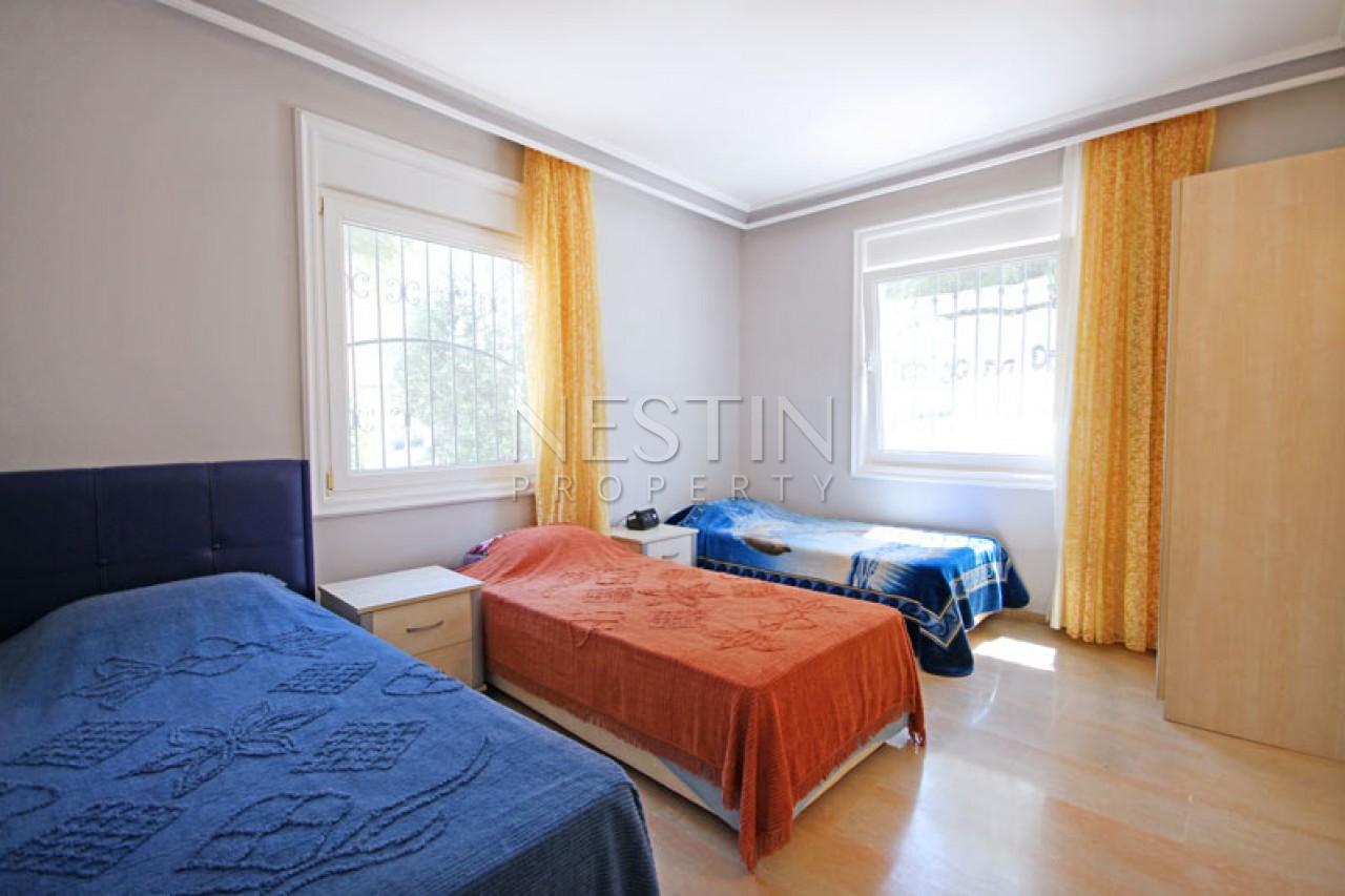 Красивая вилла 3+1 с бассейном в районе Каргыджак фото 21