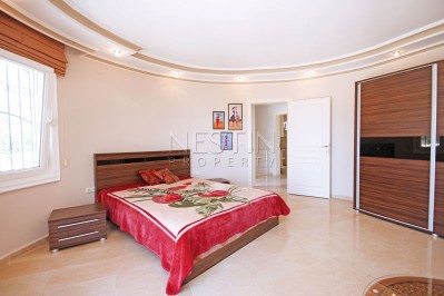 Красивая вилла 3+1 с бассейном в районе Каргыджак фото 33